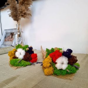 Buchețel licheni și flori stabilizate